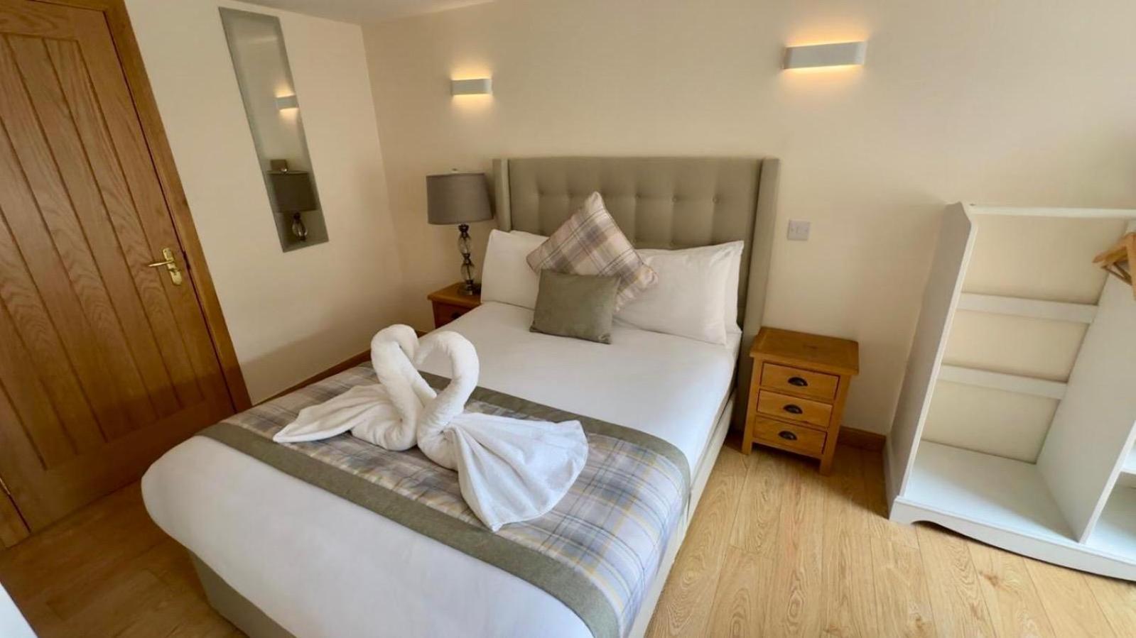 Waverley Inn Holiday Apartments Inverness Buitenkant foto